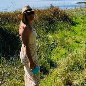 Meet your Posher, Carla